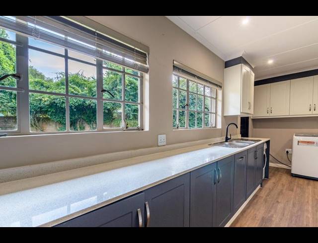 4 BEDROOM HOUSE FOR SALE IN HOWICK CENTRAL